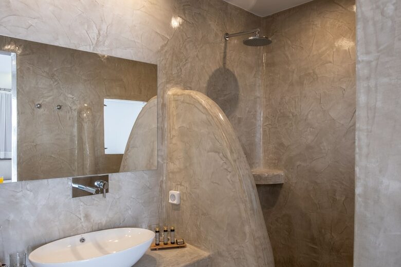 Hotel Ambience Suites