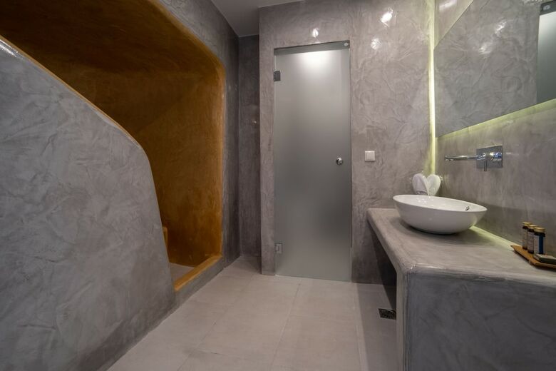 Hotel Ambience Suites