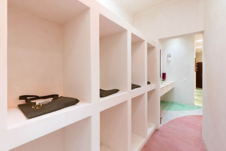 Hotel Holistika