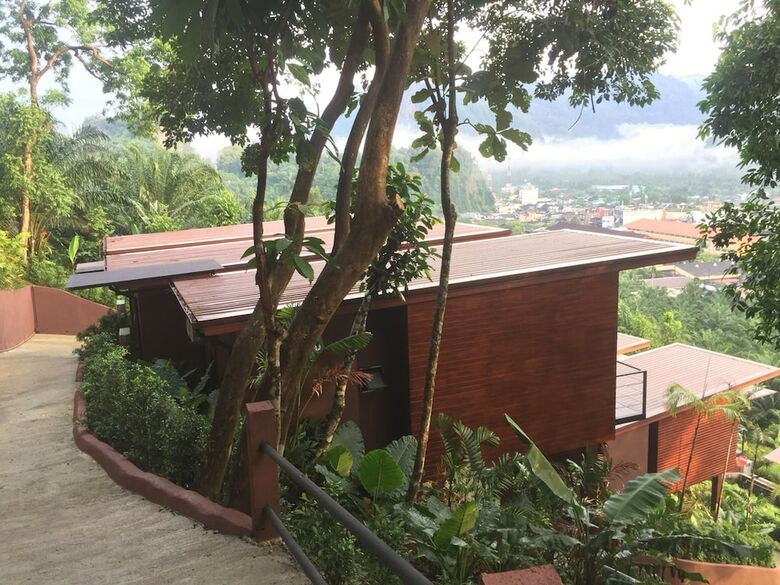 Hotel Blue Mountain Phangnga Resort