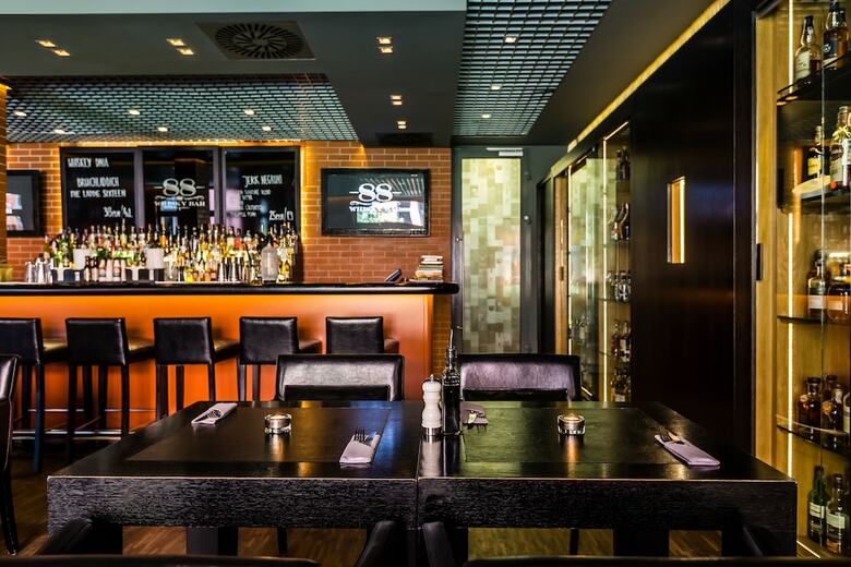City Park Hotel & Residence