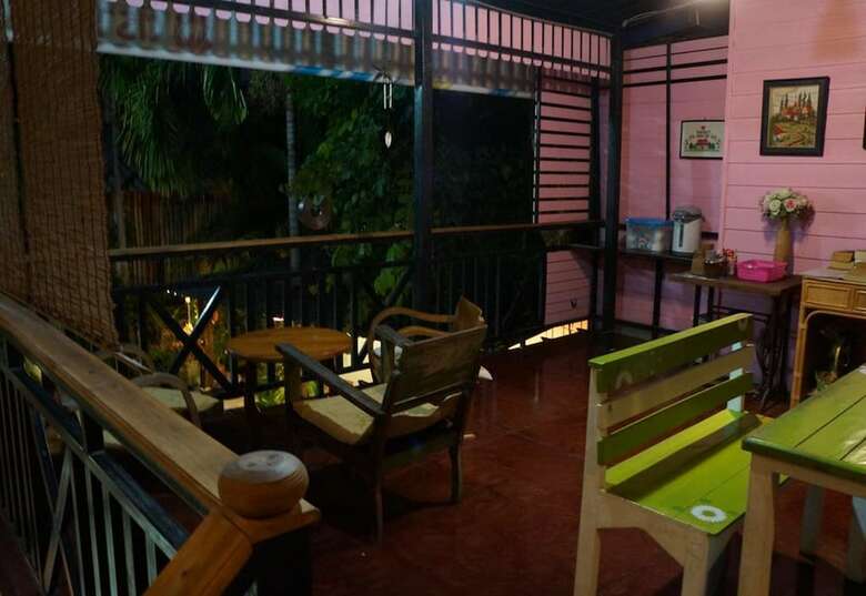 Hotel Tanya House