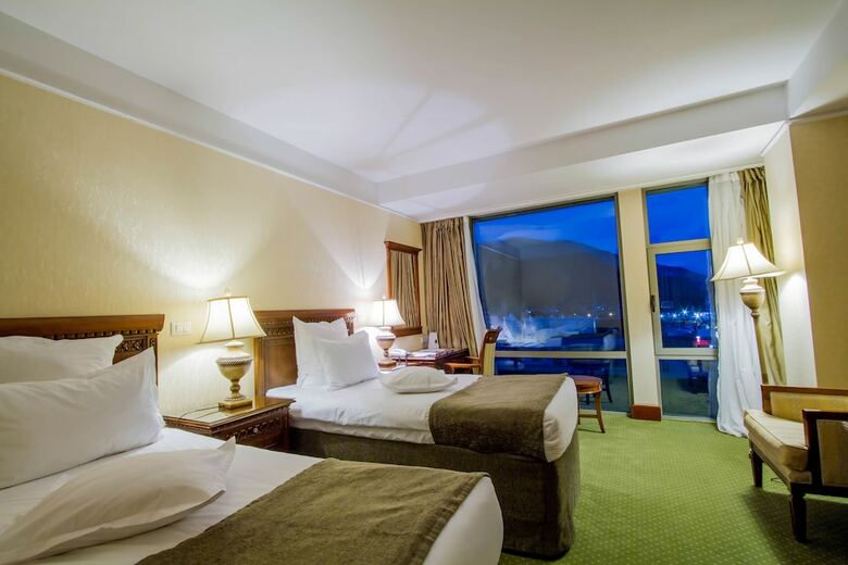 Hotel Ramada By Wyndham Brasov