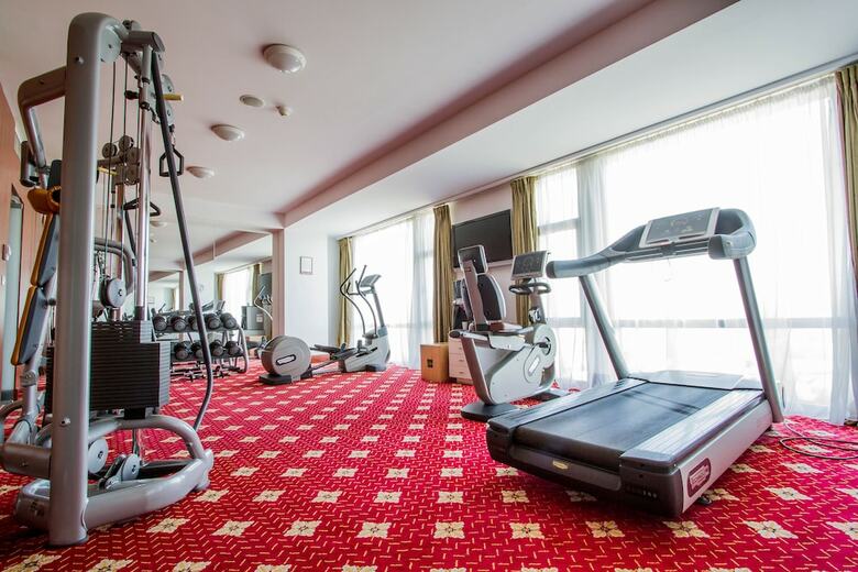 Hotel Ramada By Wyndham Brasov