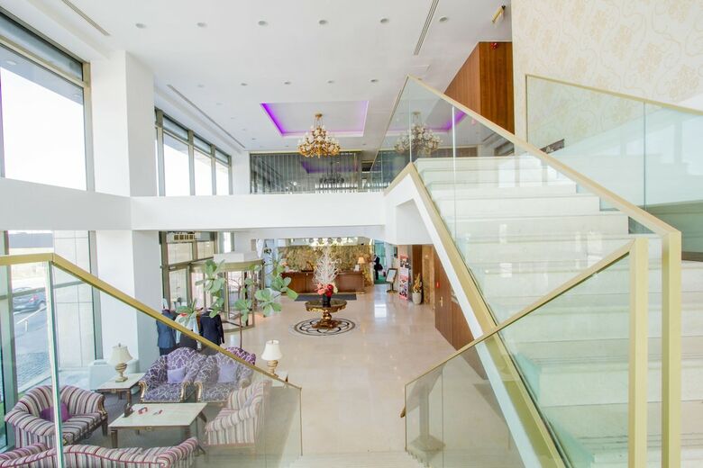Hotel Ramada By Wyndham Brasov