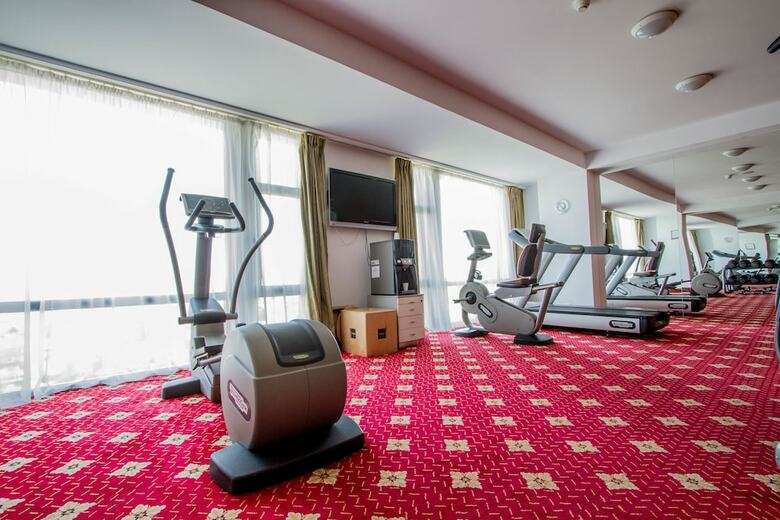 Hotel Ramada By Wyndham Brasov