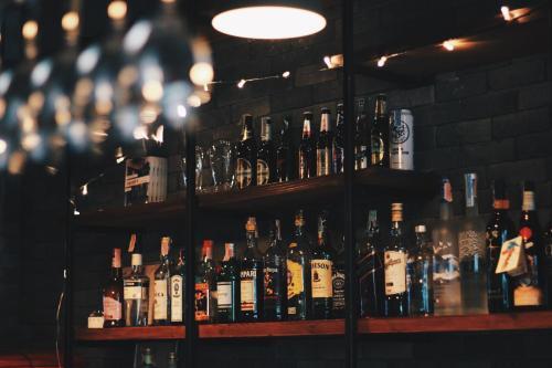 Henry's Hotel & Gastropub