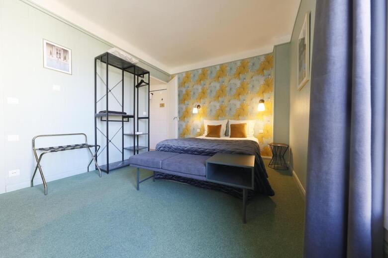Hotel H�tel Azur Reims