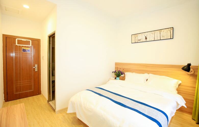 Hotel Global Village River View Hostel