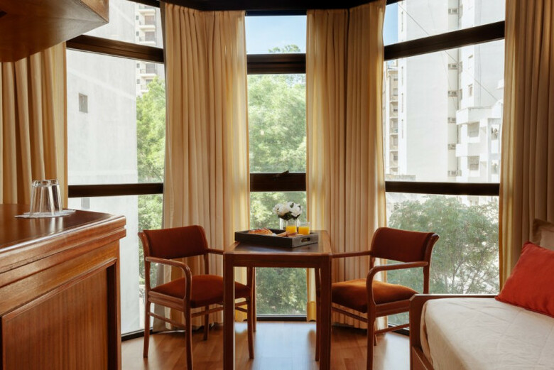 Primacy Hotel