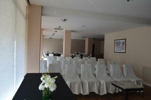 Hotel Rayentray Trelew