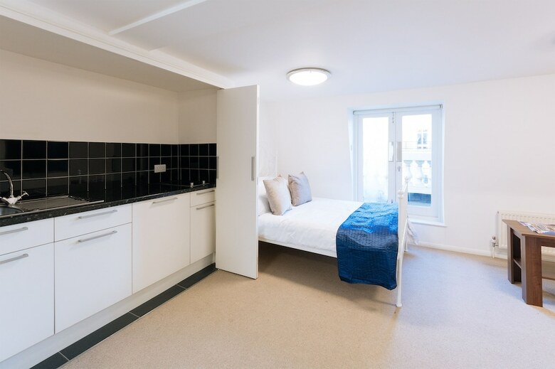 Apartamentos Mayfair Guesthouse