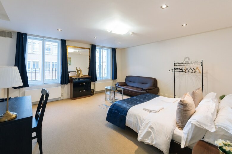 Apartamentos Mayfair Guesthouse