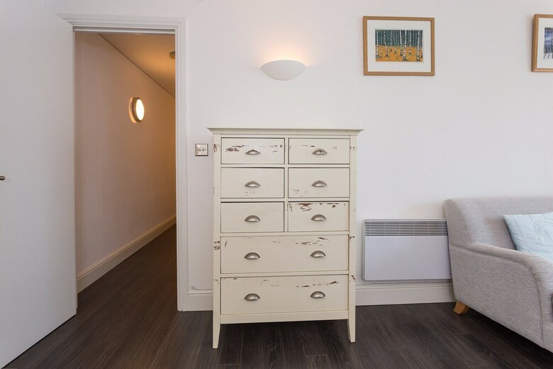 1 Bedroom Apartment Near Brick Lane