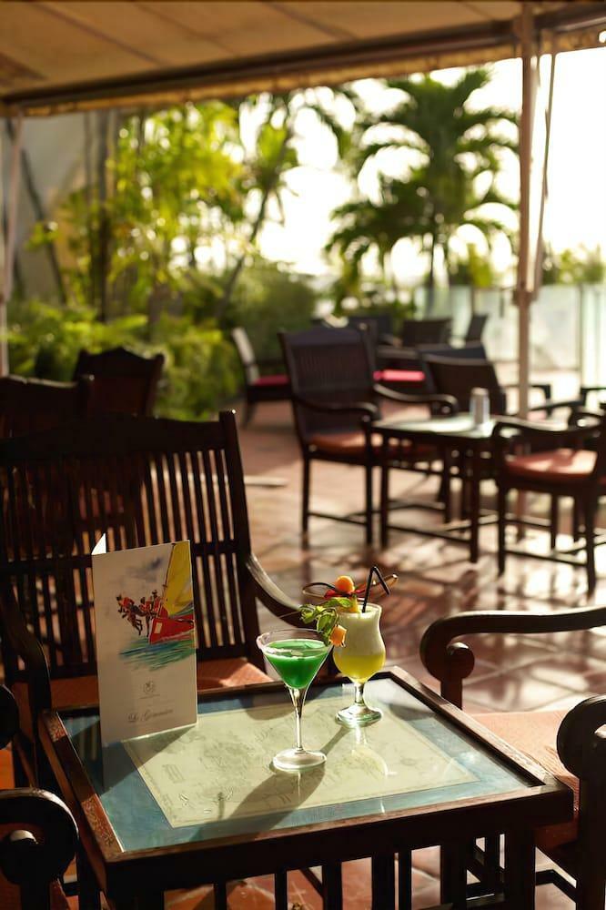 Hotel Bakoua Les Trois Ilets