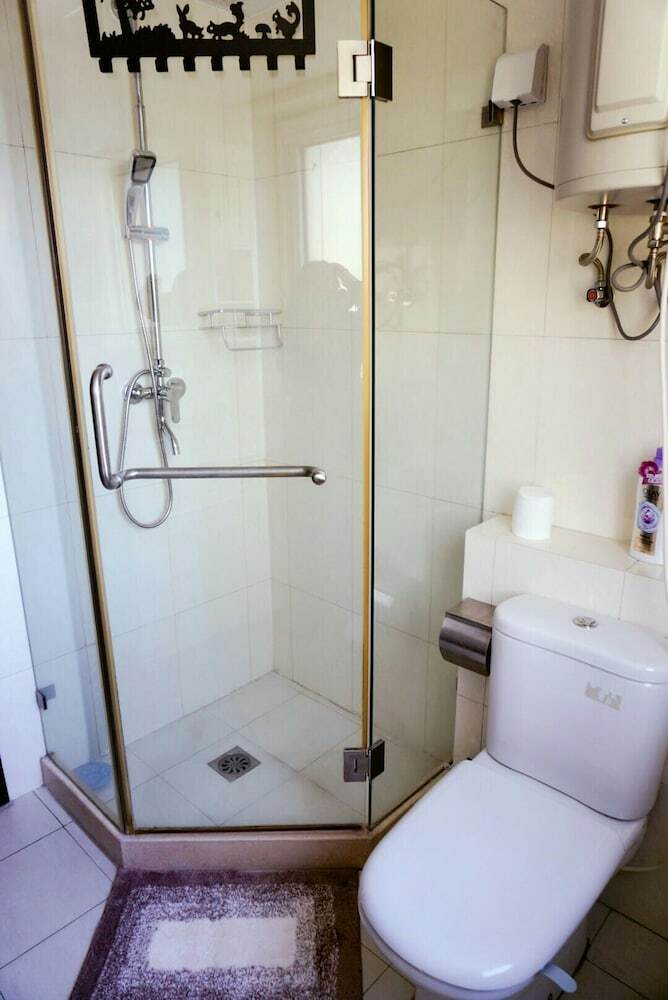 Beijing Sanlitun 2-bedroom Spacious Apartment