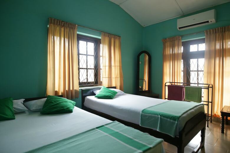 Hotel Araliya Holiday Bungalow