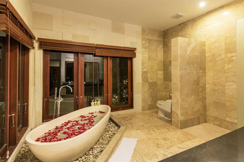 Villa Club Corner Residence By Nagisa Bali