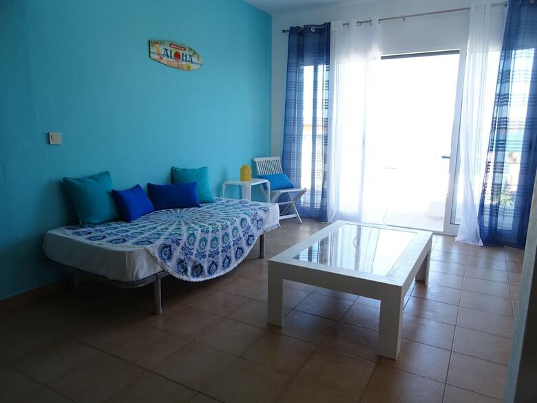 Hostal Faro Beach Life Hostel