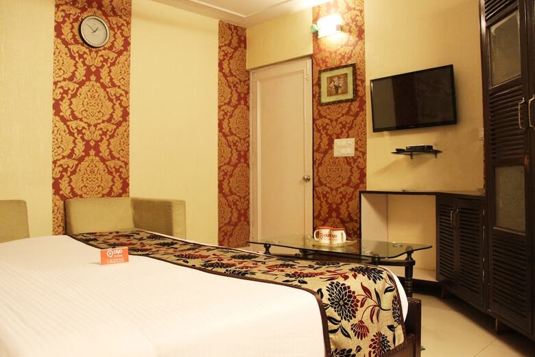 Oyo 2407 Hotel Gera's M1