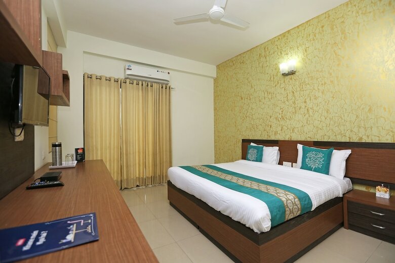 Hotel Oyo 8481 Le Tara Residency