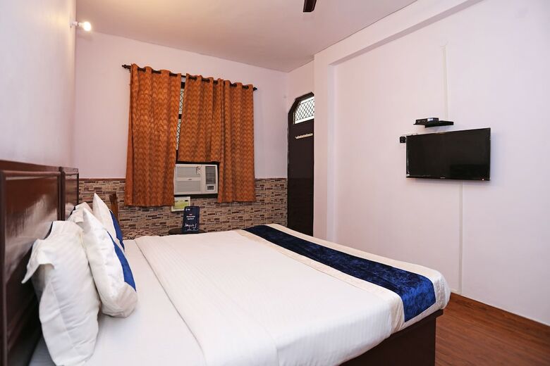 Oyo 9534 Hotel Heights