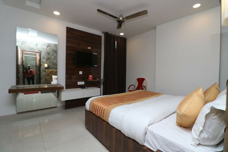 Oyo 9999 Hotel Sea Heaven