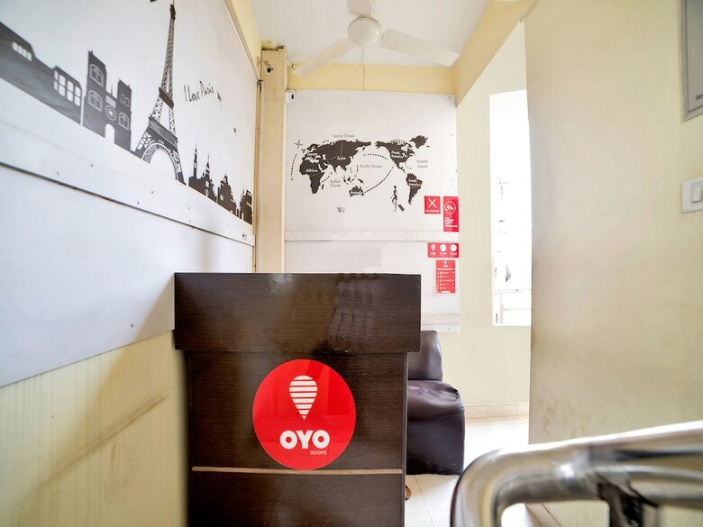 Hotel Oyo 5564 Hitech Suites