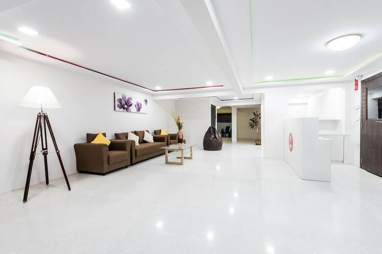 Hotel Oyo 5012 Lake View Residency
