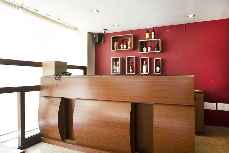 Oyo 7552 Hotel Svm Grand