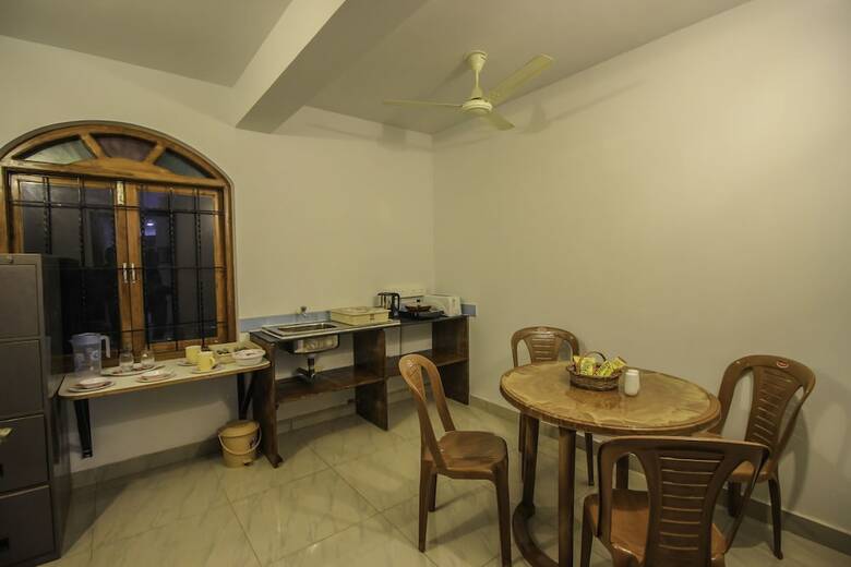 Villa Oyo 10723 Home Pool View Studio Colva