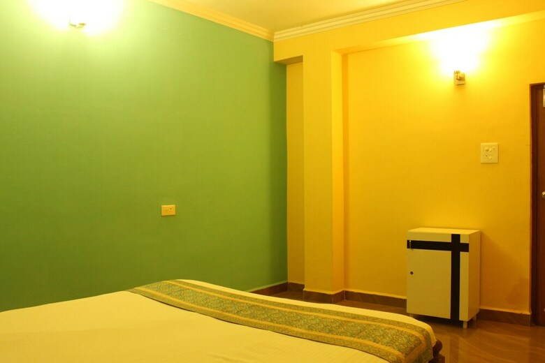 Oyo 9211 Home Party Place 2 Bhk Candolim