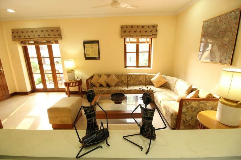 Oyo 10785 Home Bright 1 Bhk Sunset Beach