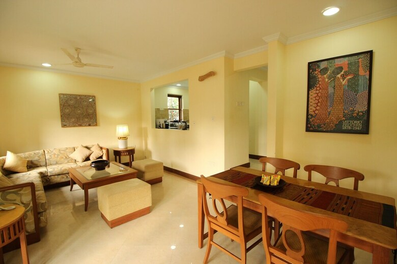 Oyo 10785 Home Bright 1 Bhk Sunset Beach