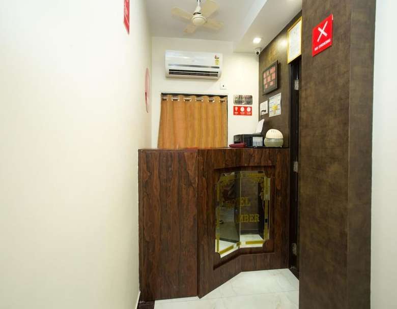 Oyo 7153 Hotel Amber