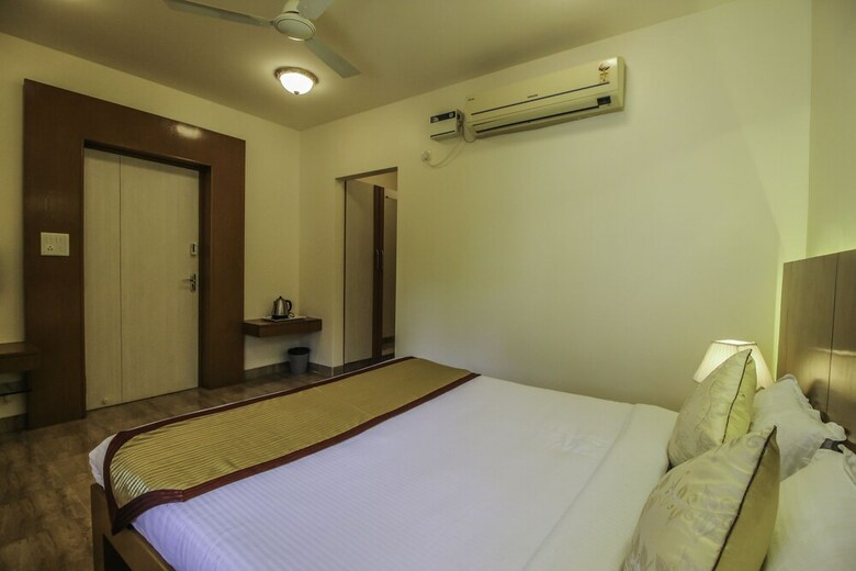 Oyo 10157 Home Exotic 4bhk Villa Dona Paula