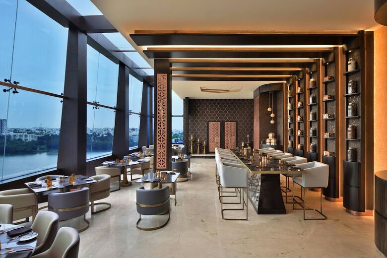Hotel Courtyard By Marriott Bengaluru Hebbal