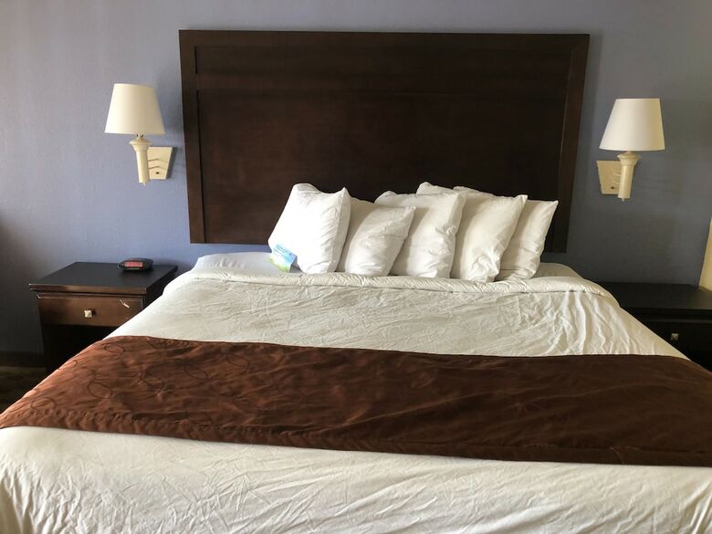 Hotel Days Inn By Wyndham Lake Charles