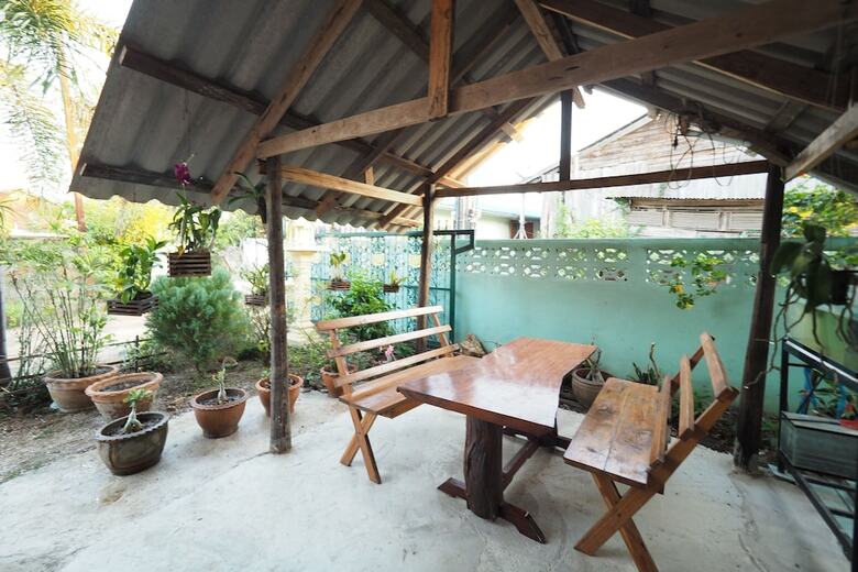 Hotel Ruamjai Homestay
