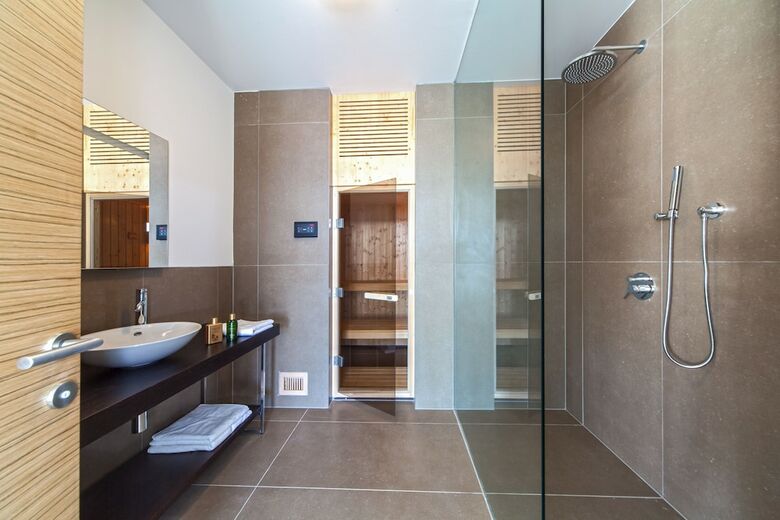 Aparthotel Golden Rays Luxury Villas