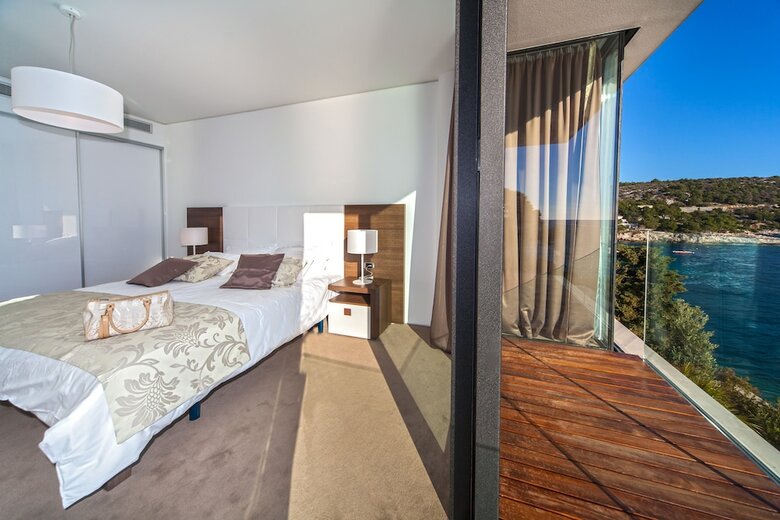 Aparthotel Golden Rays Luxury Villas