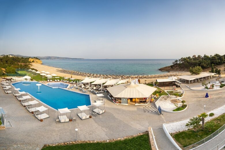 Hotel Blue Dream Palace Tripiti Resort
