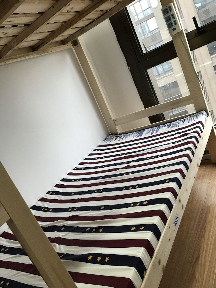 Hostal Enjoy International Youth Hostel
