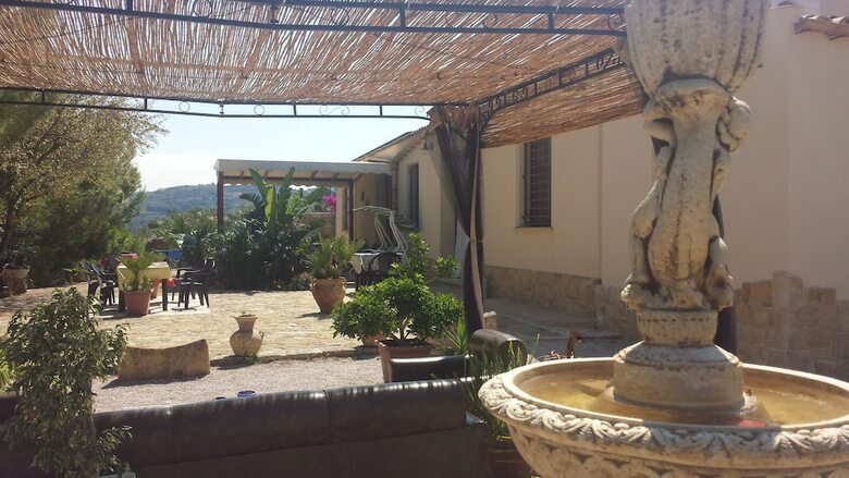 Bed & Breakfast La Suite Di Segesta