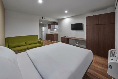 Hotel Extended Suites Celaya Galerias