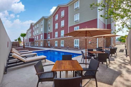 Hotel Extended Suites Celaya Galerias
