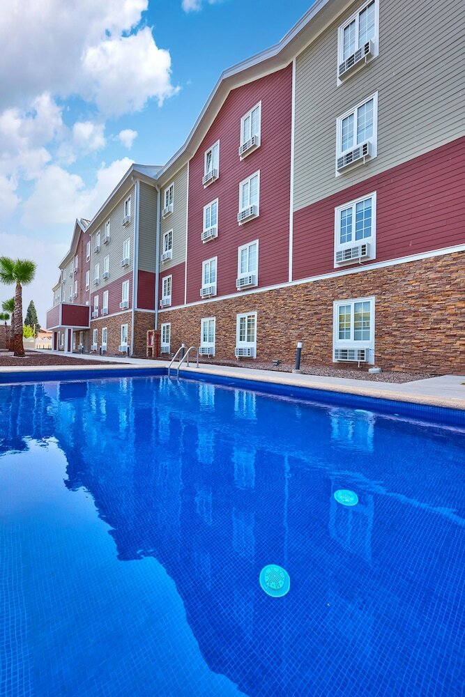 Hotel Extended Suites Celaya Galerias