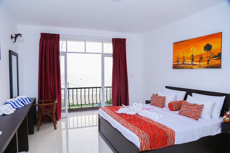 Hotel Crystal Resort Dickwella
