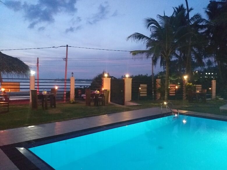 Hotel Crystal Resort Dickwella