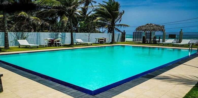 Hotel Crystal Resort Dickwella
